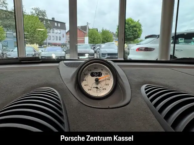 Porsche 718 Spyder