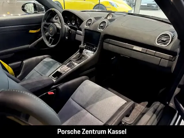 Porsche 718 Spyder
