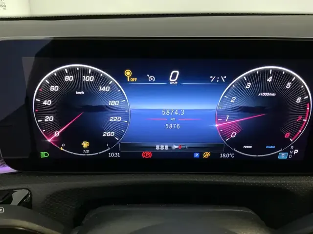 Mercedes-Benz A 220