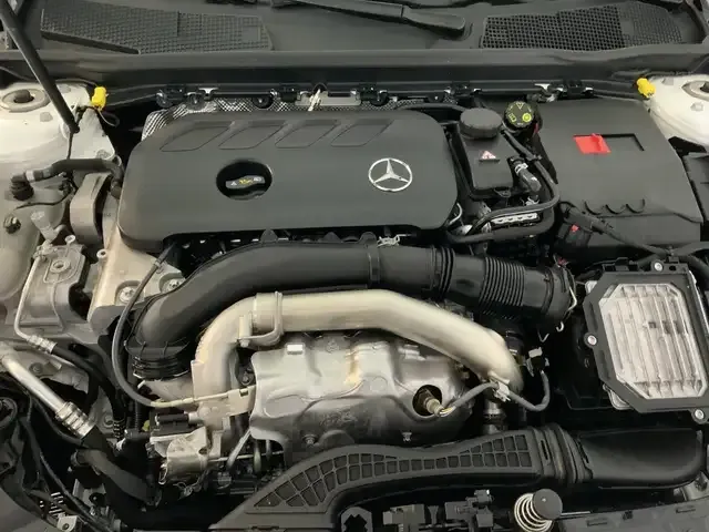 Mercedes-Benz A 220