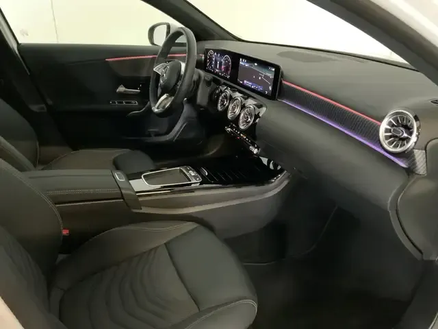 Mercedes-Benz A 220