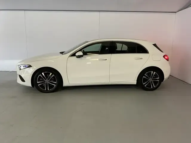 Mercedes-Benz A 220