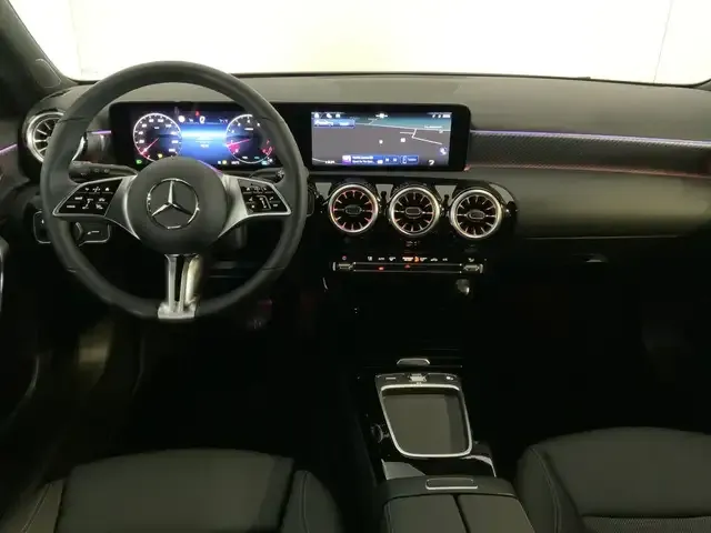 Mercedes-Benz A 220