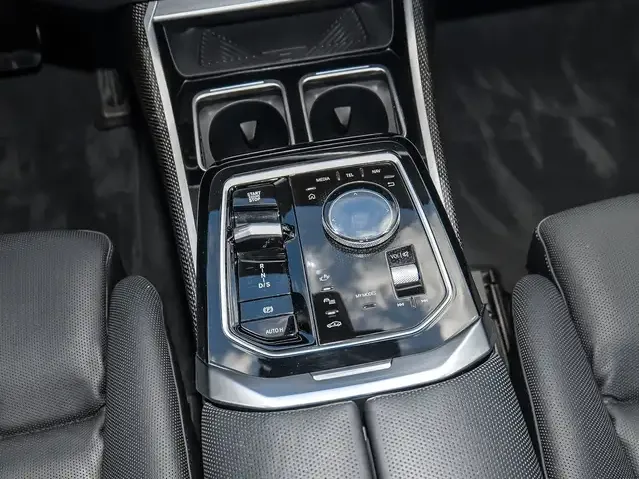 BMW 760