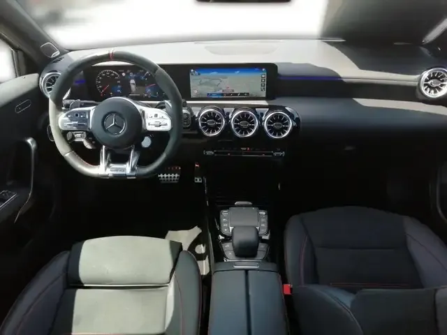 Mercedes-Benz A 45 AMG