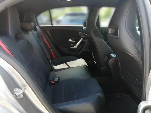 Mercedes-Benz A 45 AMG