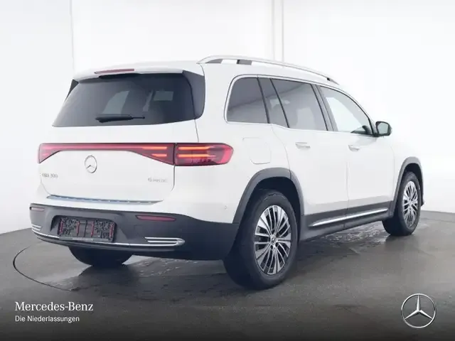 Mercedes-Benz EQB 300