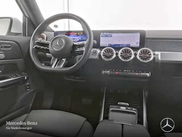 Mercedes-Benz EQB 300