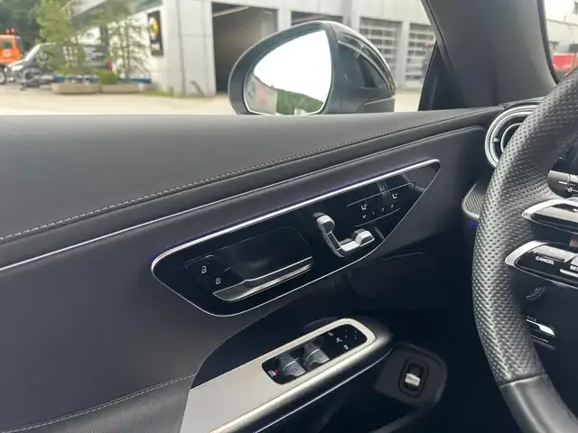 Mercedes-Benz CLE 200