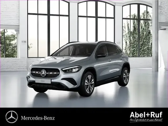 Mercedes-Benz GLA 180