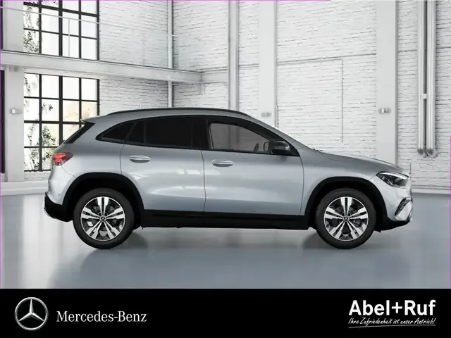 Mercedes-Benz GLA 180