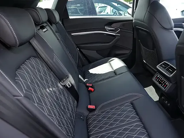 Audi SQ8 e-tron