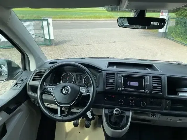 Volkswagen T6 Caravelle