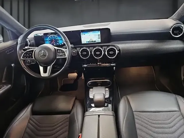Mercedes-Benz A 200
