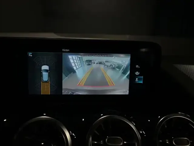 Mercedes-Benz EQA 250