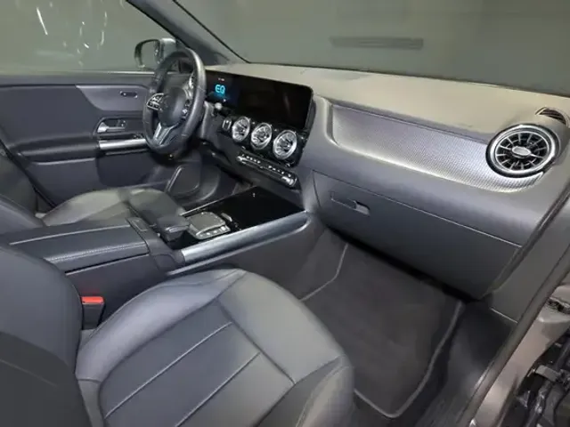 Mercedes-Benz EQA 250