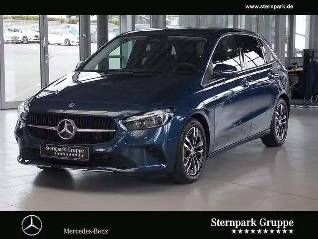 Mercedes-Benz B 220