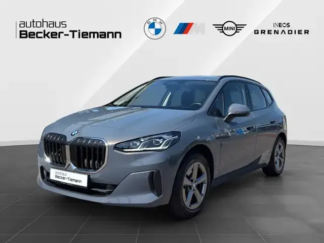 BMW 220