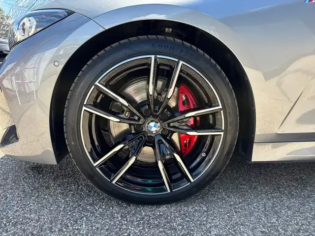 BMW 340