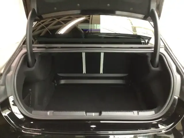 Mercedes-Benz EQE 350