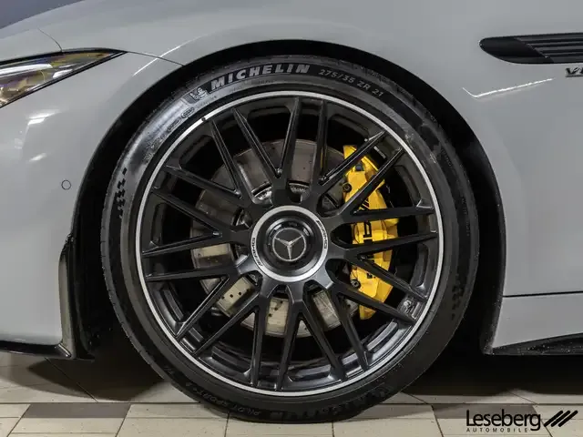 Mercedes-Benz SL 63 AMG