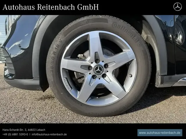 Mercedes-Benz GLA 180