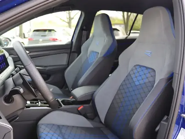 Volkswagen Golf R