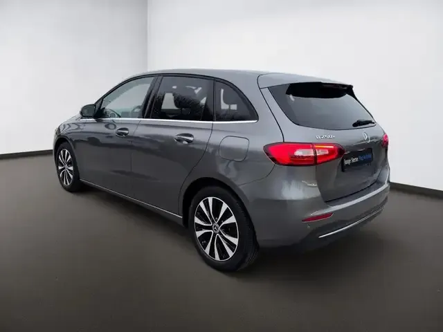 Mercedes-Benz B 250