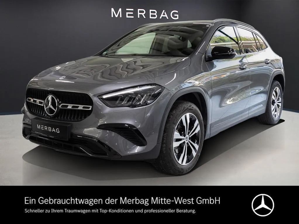 Mercedes-Benz GLA 200