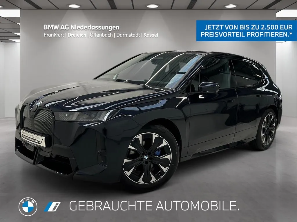 BMW iX