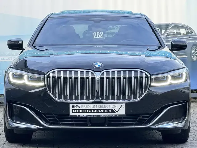 BMW 730