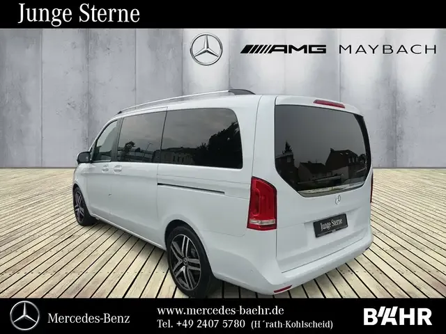 Mercedes-Benz V 220
