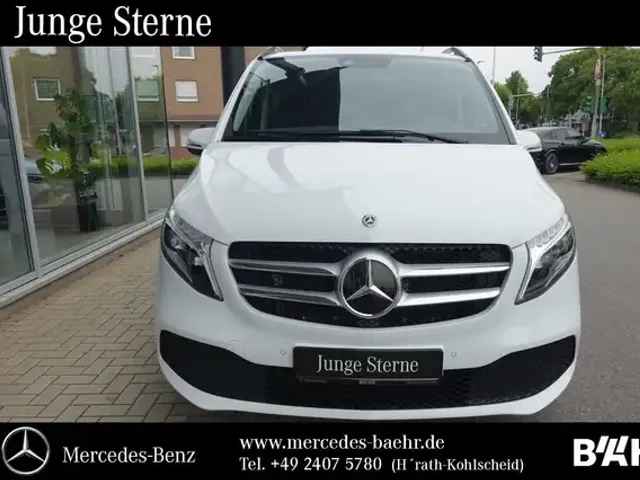 Mercedes-Benz V 220