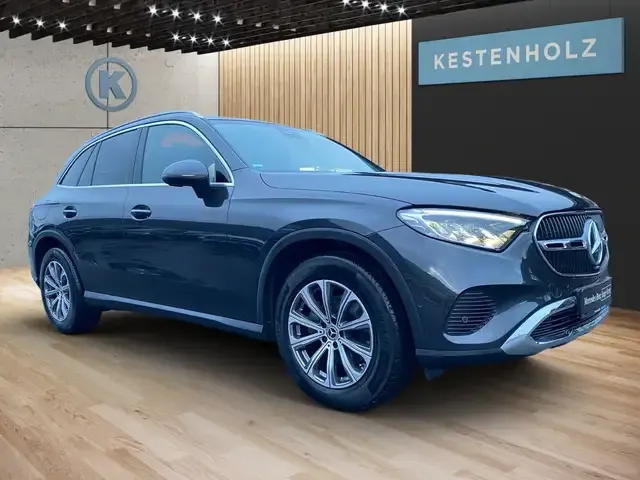 Mercedes-Benz GLC 220