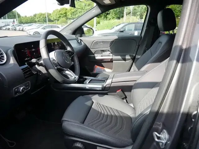 Mercedes-Benz GLA 180