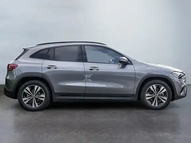 Mercedes-Benz GLA 180