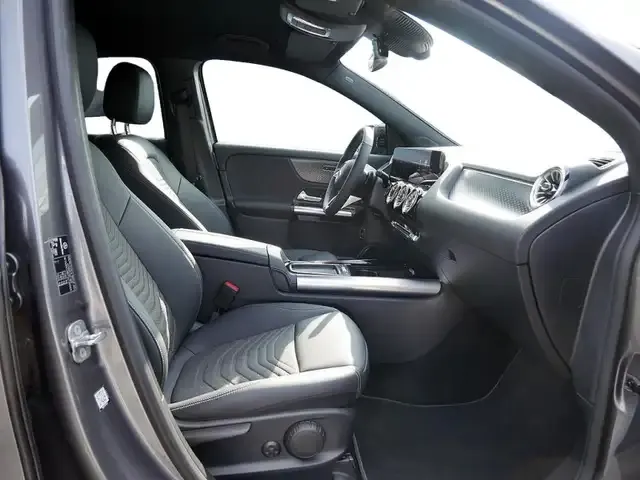 Mercedes-Benz GLA 180