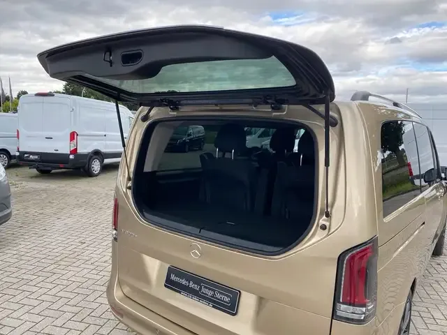 Mercedes-Benz V 300