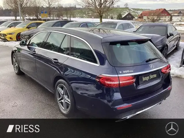 Mercedes-Benz E 300