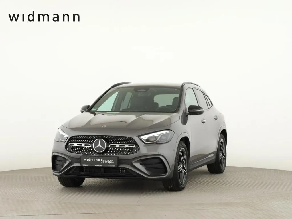 Mercedes-Benz GLA 200