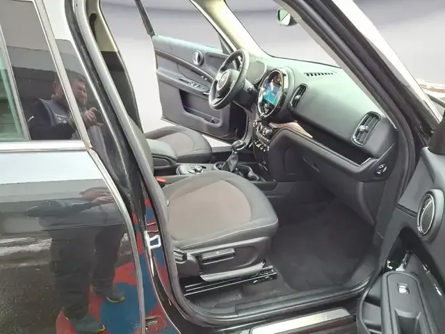 MINI Cooper SE Countryman