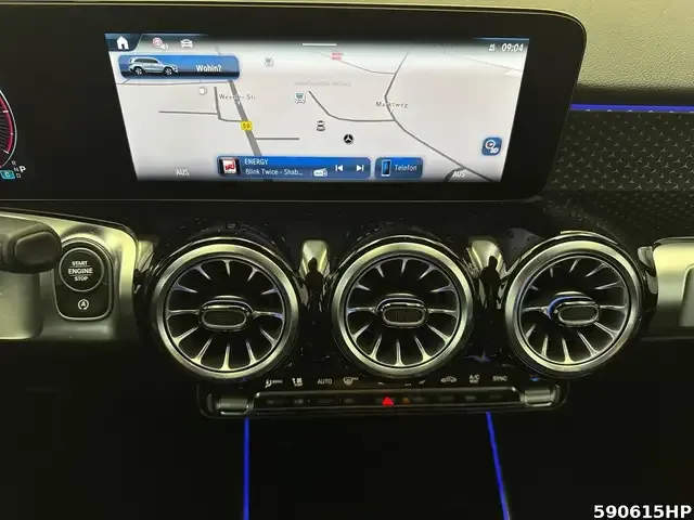 Mercedes-Benz GLB 200
