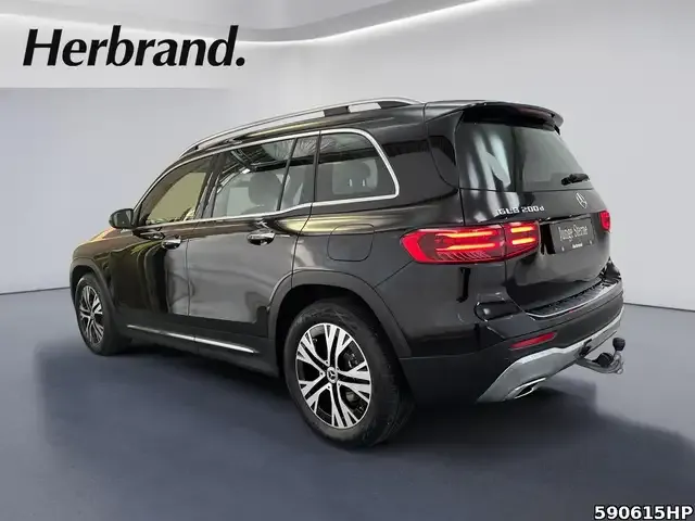Mercedes-Benz GLB 200