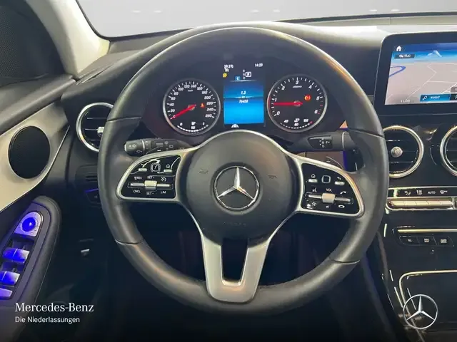 Mercedes-Benz GLC 220