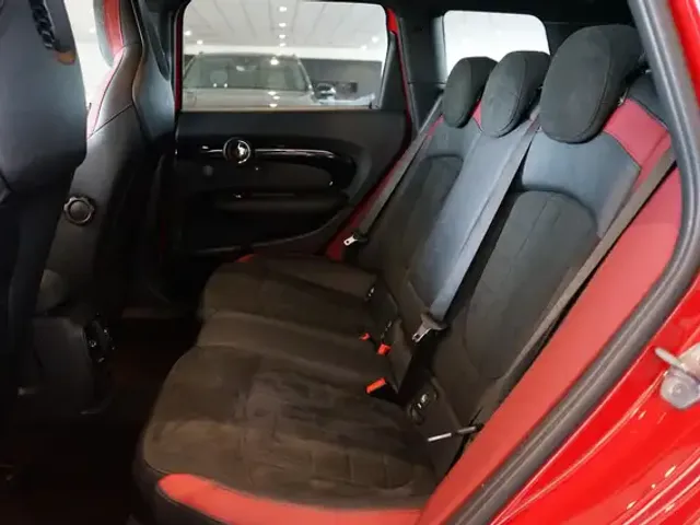 MINI John Cooper Works Clubman