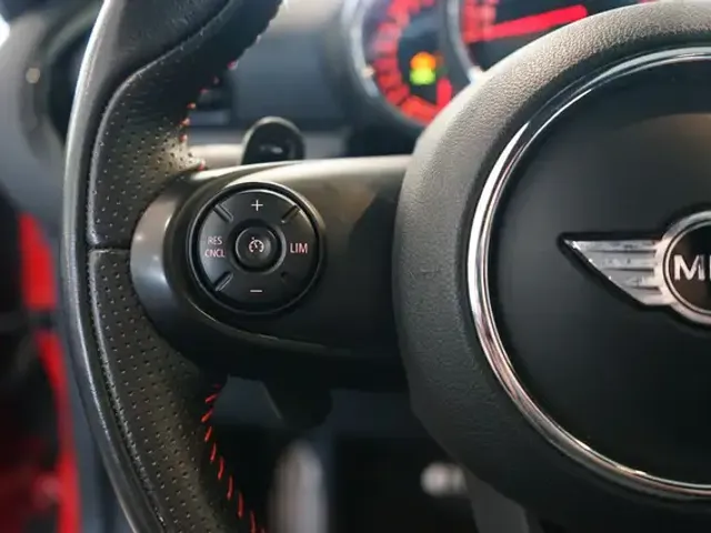 MINI John Cooper Works Clubman