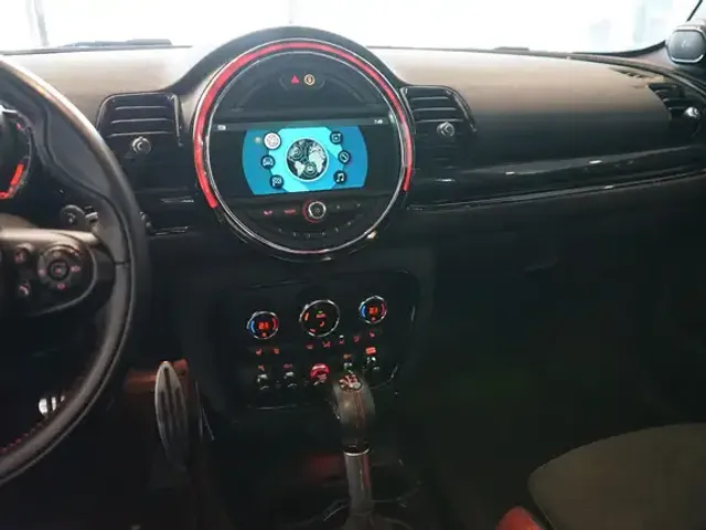 MINI John Cooper Works Clubman
