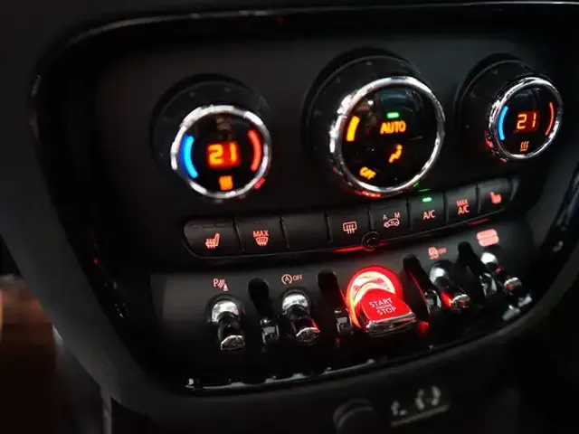 MINI John Cooper Works Clubman