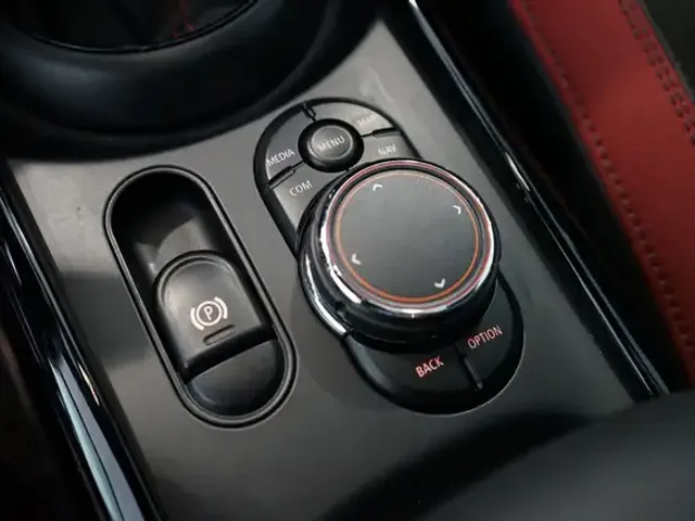 MINI John Cooper Works Clubman