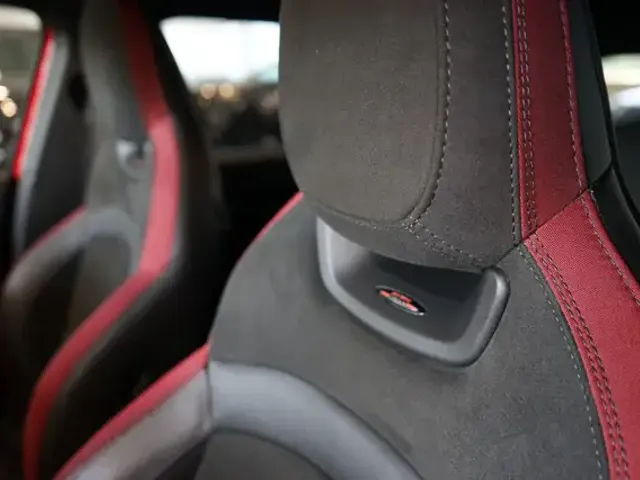 MINI John Cooper Works Clubman